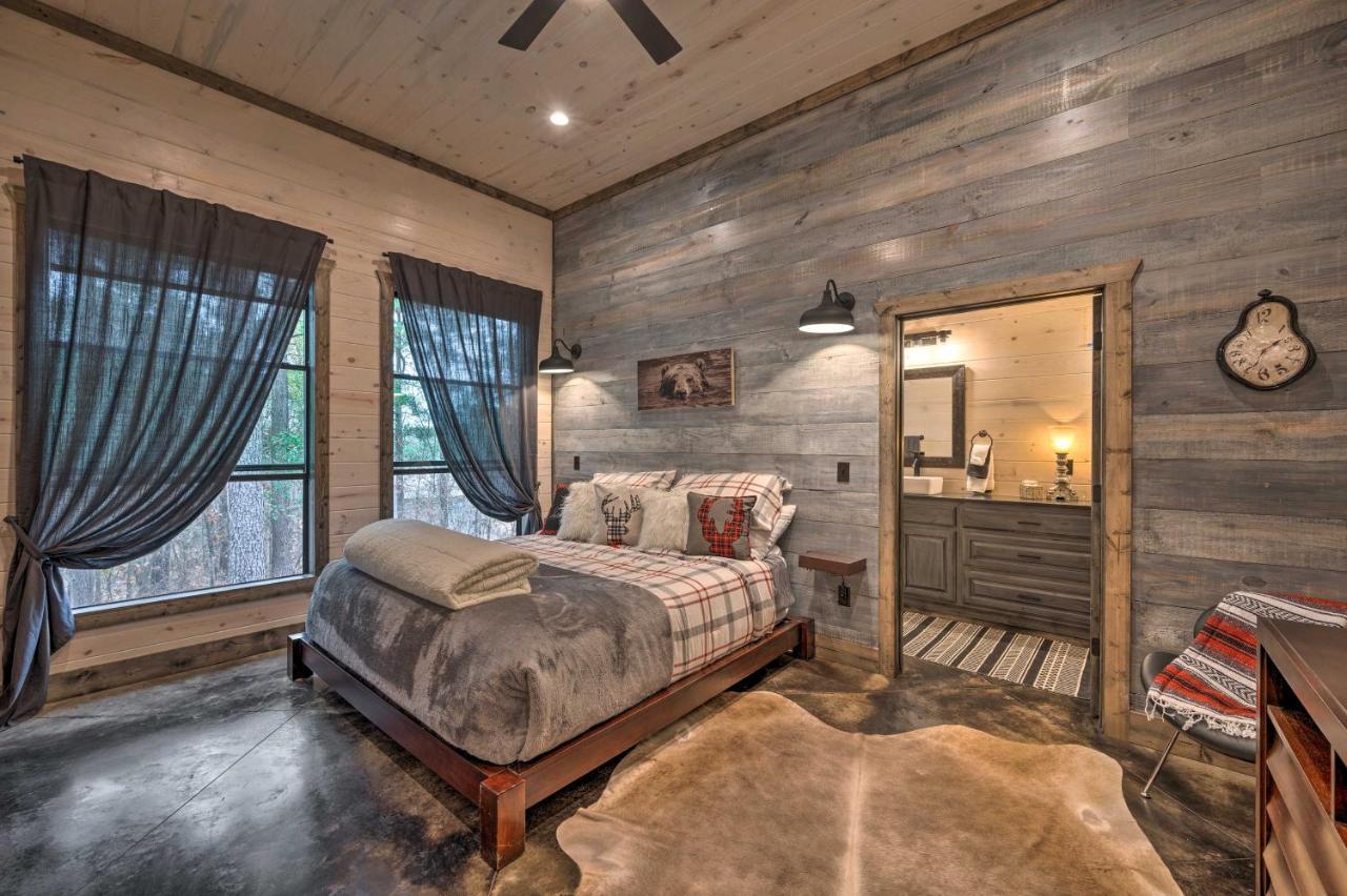 Luxury Cabin In The Woods With Hot Tub And Yard Games! Broken Bow Dış mekan fotoğraf