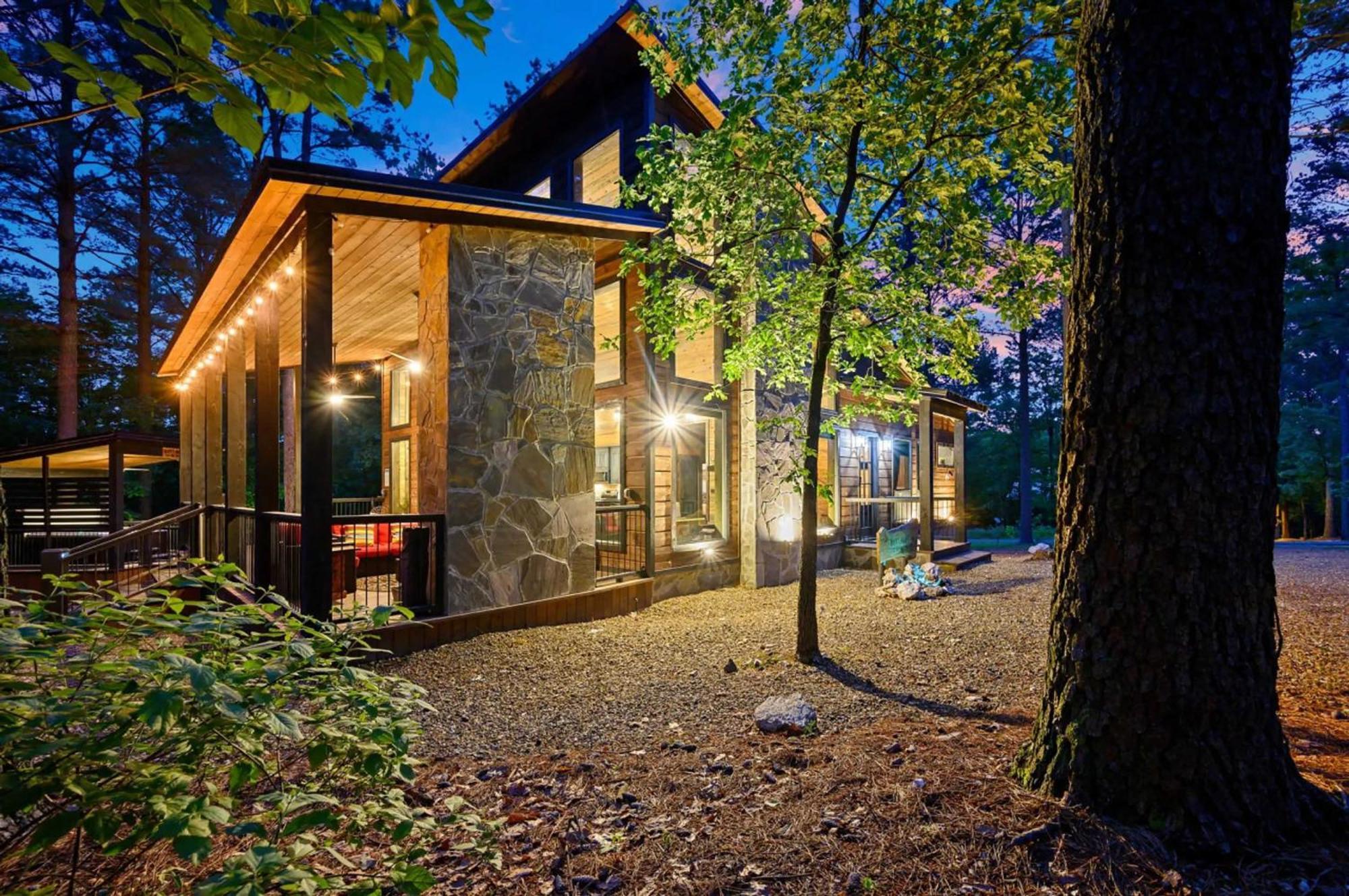 Luxury Cabin In The Woods With Hot Tub And Yard Games! Broken Bow Dış mekan fotoğraf