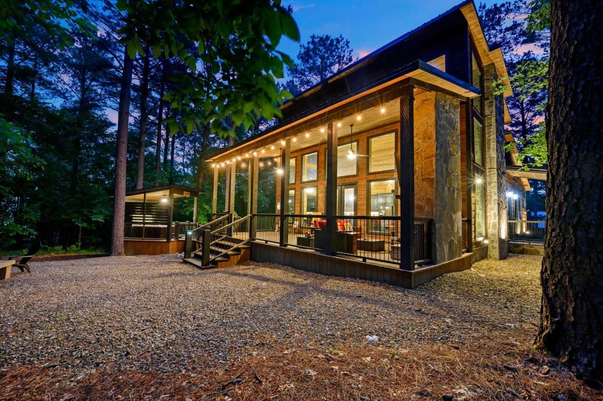 Luxury Cabin In The Woods With Hot Tub And Yard Games! Broken Bow Dış mekan fotoğraf